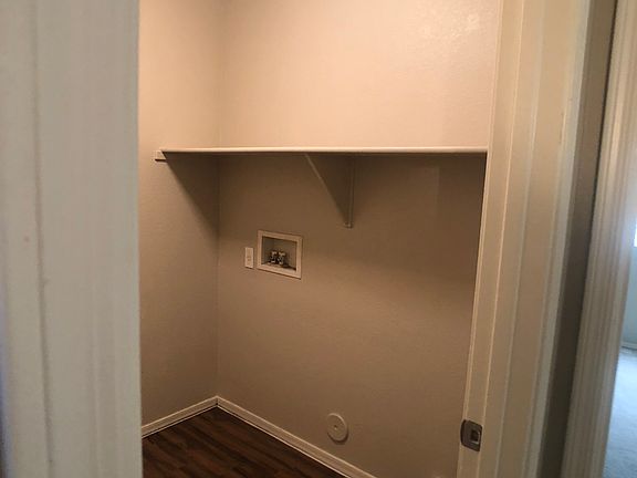 5th image of 5269 N 42nd Ln