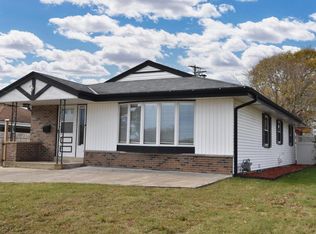 4765 S 20th St, Milwaukee, WI 53221