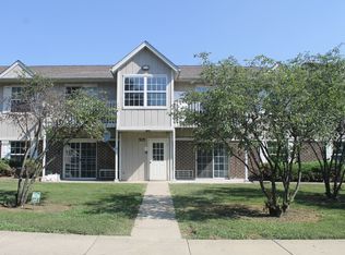 525 E Jefferson St UNIT 1B, Bensenville, IL 60106