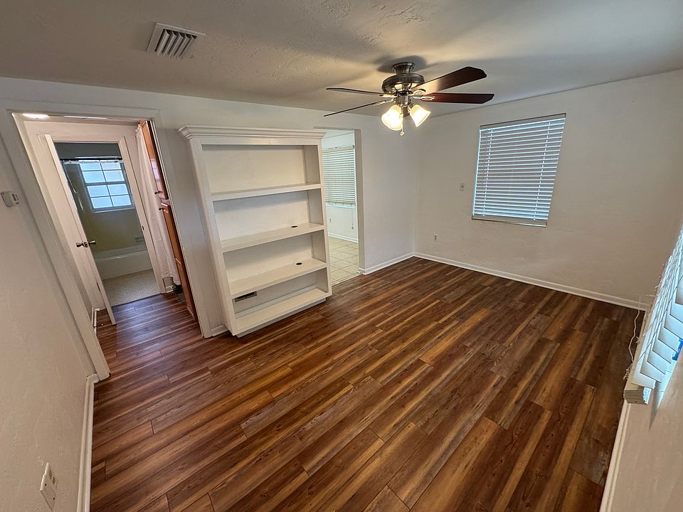 1st image of 444 NW 28th Ave