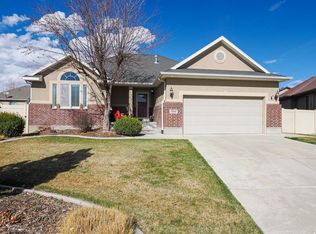 3844 W Tamarisk Ct, South Jordan, UT 84009