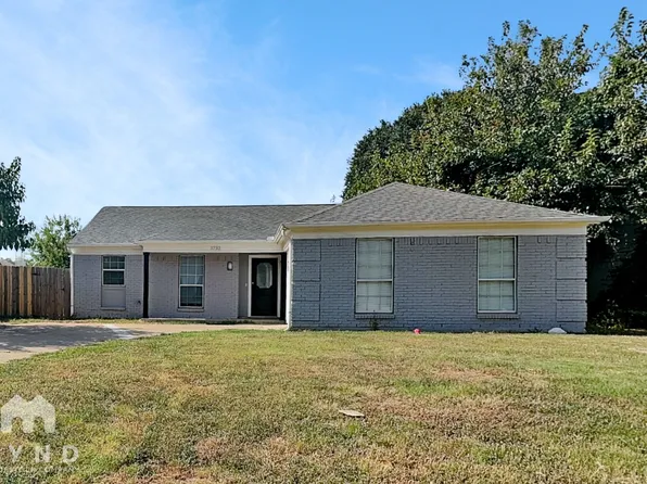 3732 Farm Field Ln, Fort Worth, TX 76137