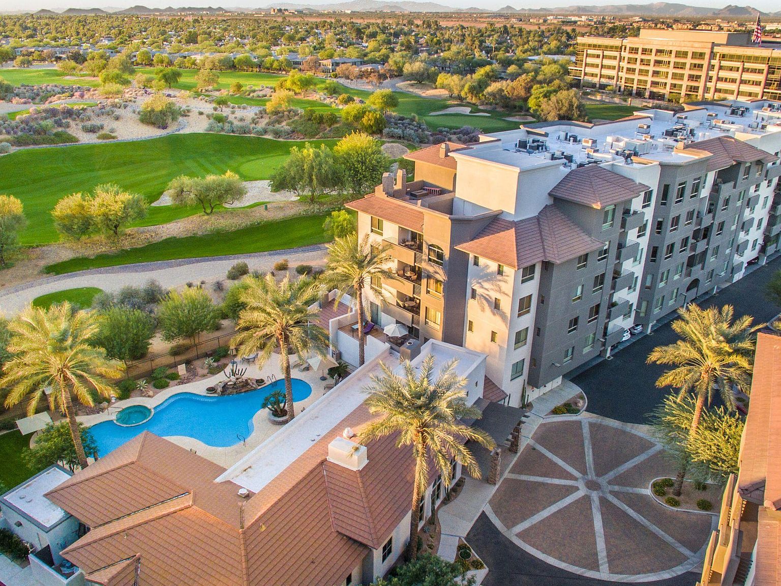 15802 N 71st St UNIT 657