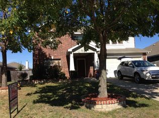 2844 Park Springs Dr, Grand Prairie, TX 75052