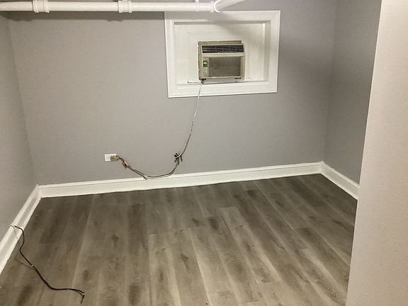 2nd image of 6501 S Maplewood Ave #G