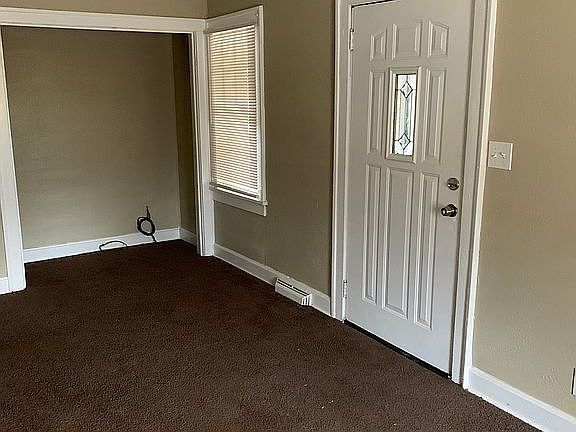 5th image of 2900 E 69th St