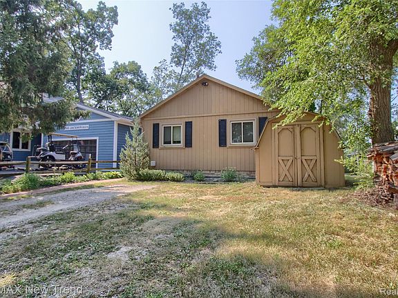 3rd image of 2475 Jackson Blvd