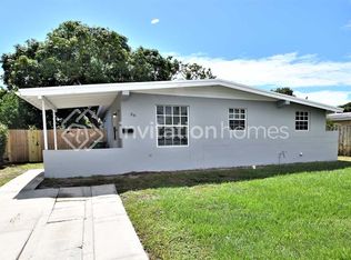 38 Tortuga Rd, Palm Springs, FL 33461
