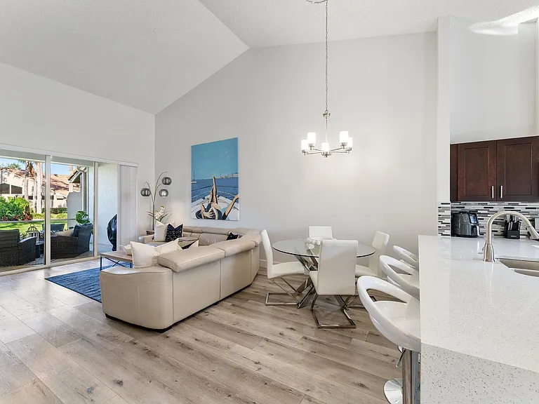 1903 Rosewood Way — Photo 11