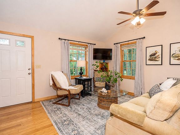 5th image of 5387 Oak Dr