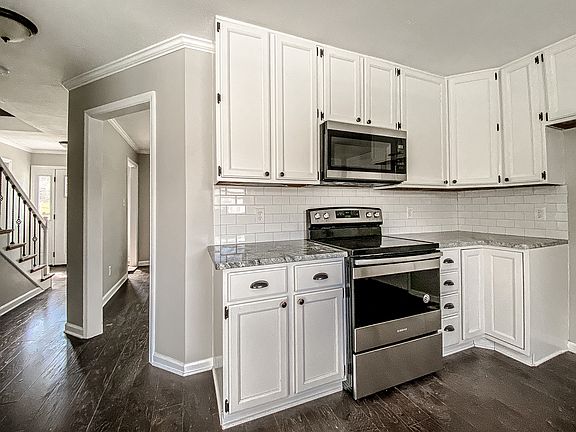 5th image of 347 Sweetgum Dr