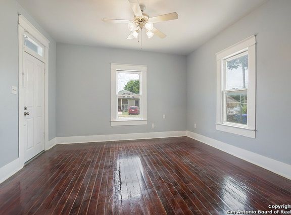 4th image of 811 Florida St