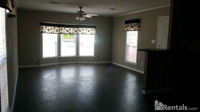1st image of 26 Moonbeam Dr