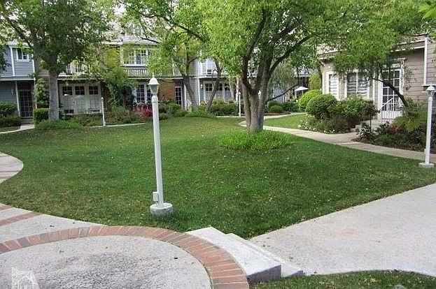 1st image of 18135 Burbank Blvd Unit 12