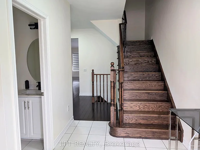 22 Dufay Rd — Photo 15
