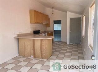 7673 Brookhaven Rd #B, San Diego, CA 92114