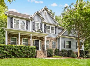1025 Crofton Dr, Waxhaw, NC 28173