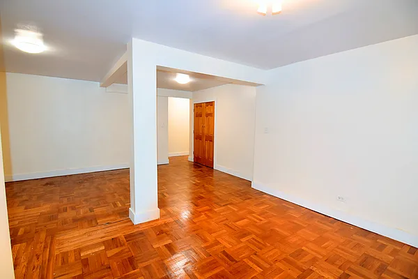 Rented by Zuz Realty | media 17