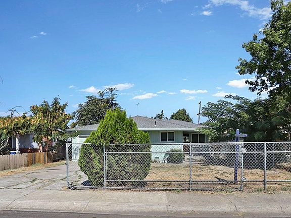 2nd image of 3301 W Clement Ave