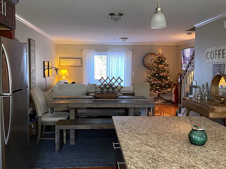 5 Twin Ponds Dr — Photo 36