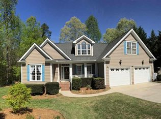 1121 Neuse Ridge Dr, Clayton, NC 27527