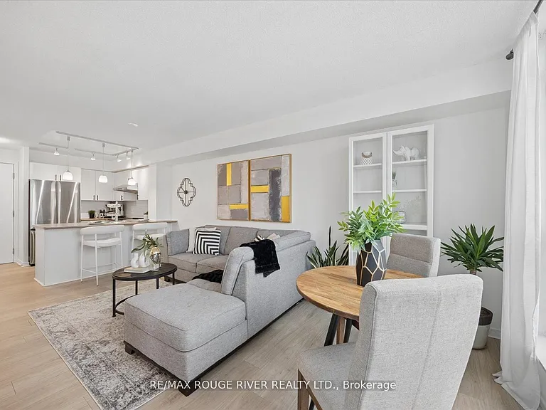 340 Watson St W #305 — Photo 13