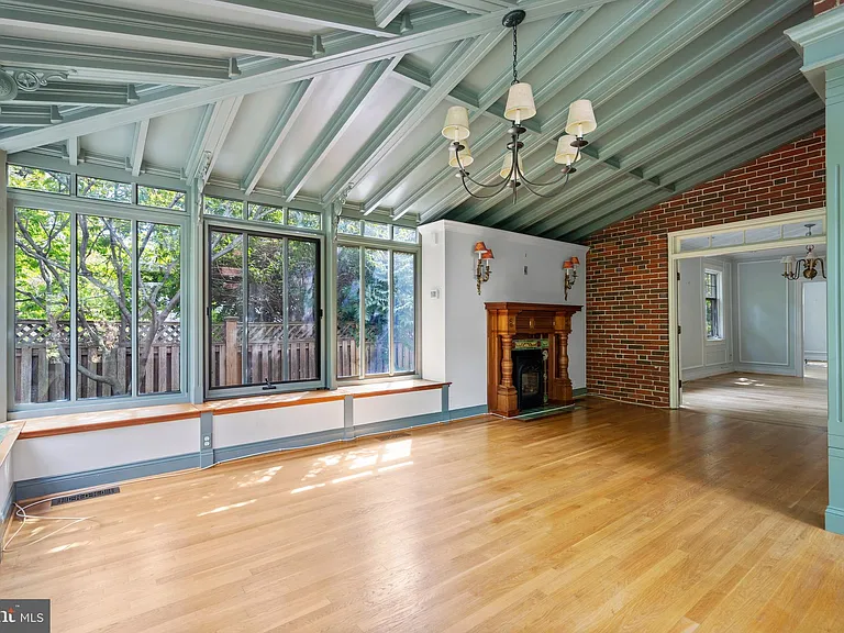 3313 Cleveland Ave NW — Photo 34