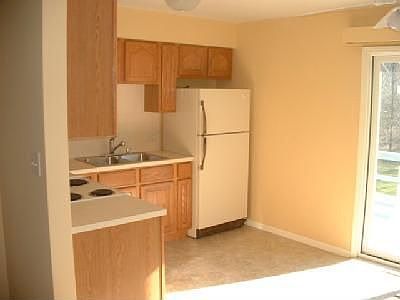 3rd image of 4387 Meadow Ln