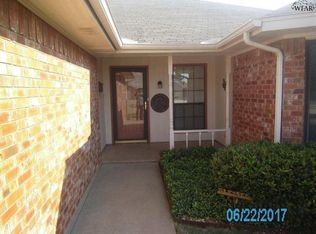 16 Pilot Point Dr, Wichita Falls, TX 76306