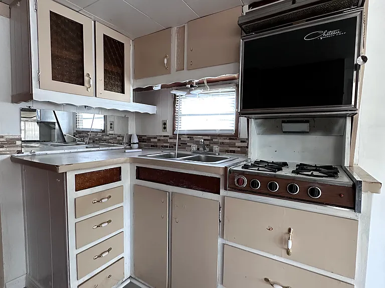 5100 Little Lake Ct #10 — Photo 5