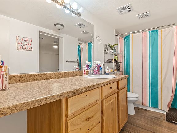 4th image of 362 Riverfront Drive