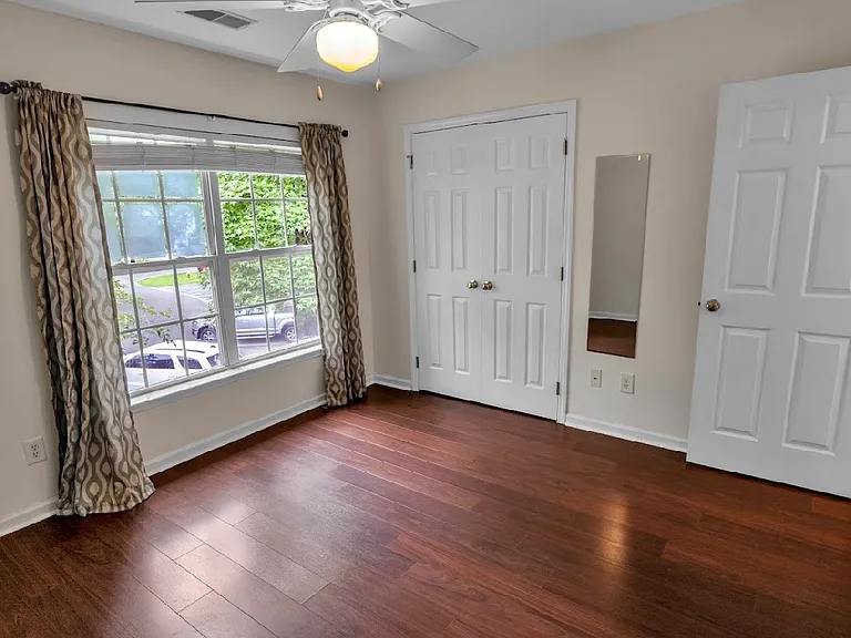 203 Twin Tree Dr — Photo 9