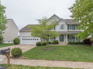 717 Lancrel Rd, Warrenton, VA 20186
