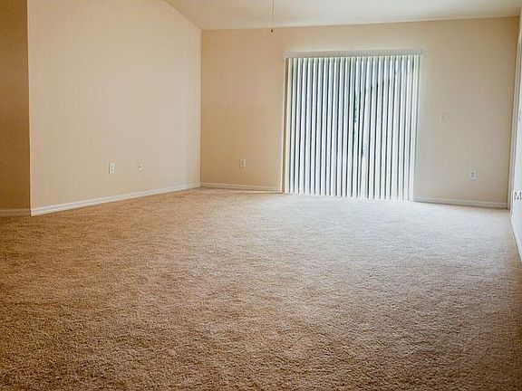 3rd image of 3413 Grove Blossom Ln