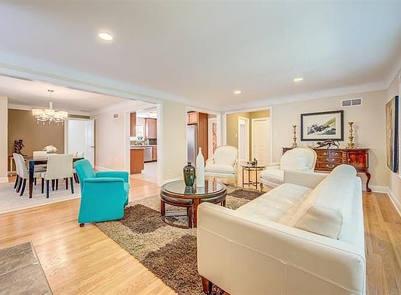 3rd image of 7548 Wellington Way
