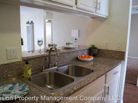 3rd image of 4303 Elm Ave APT 206