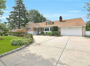 120 Washington Ave, Garden City, NY 11530