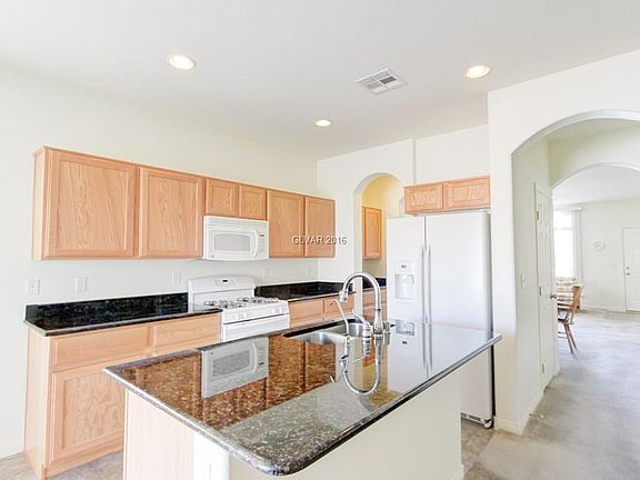 2nd image of 5317 Mountain Garland Ln