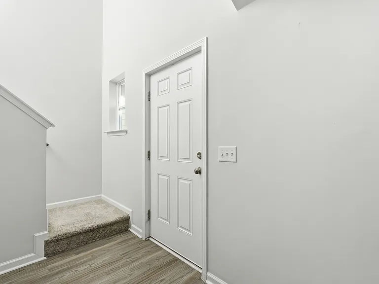 17 Crown Ct — Photo 5