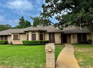 4514 Forestgate Dr, Arlington, TX 76017