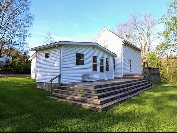 3rd image of 780 Pulver List Rd