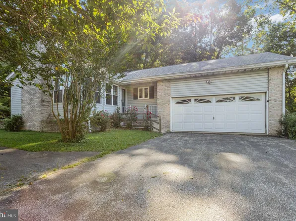 18061 Fielding Ct, New Freedom, PA 17349