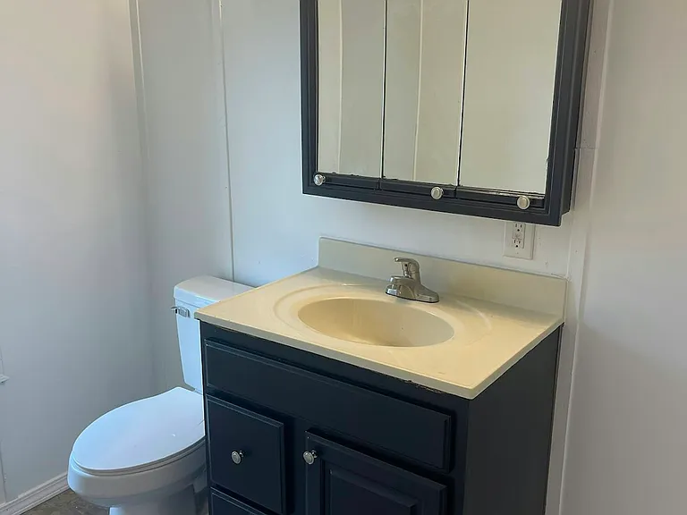 2713 Everett Dr — Photo 18