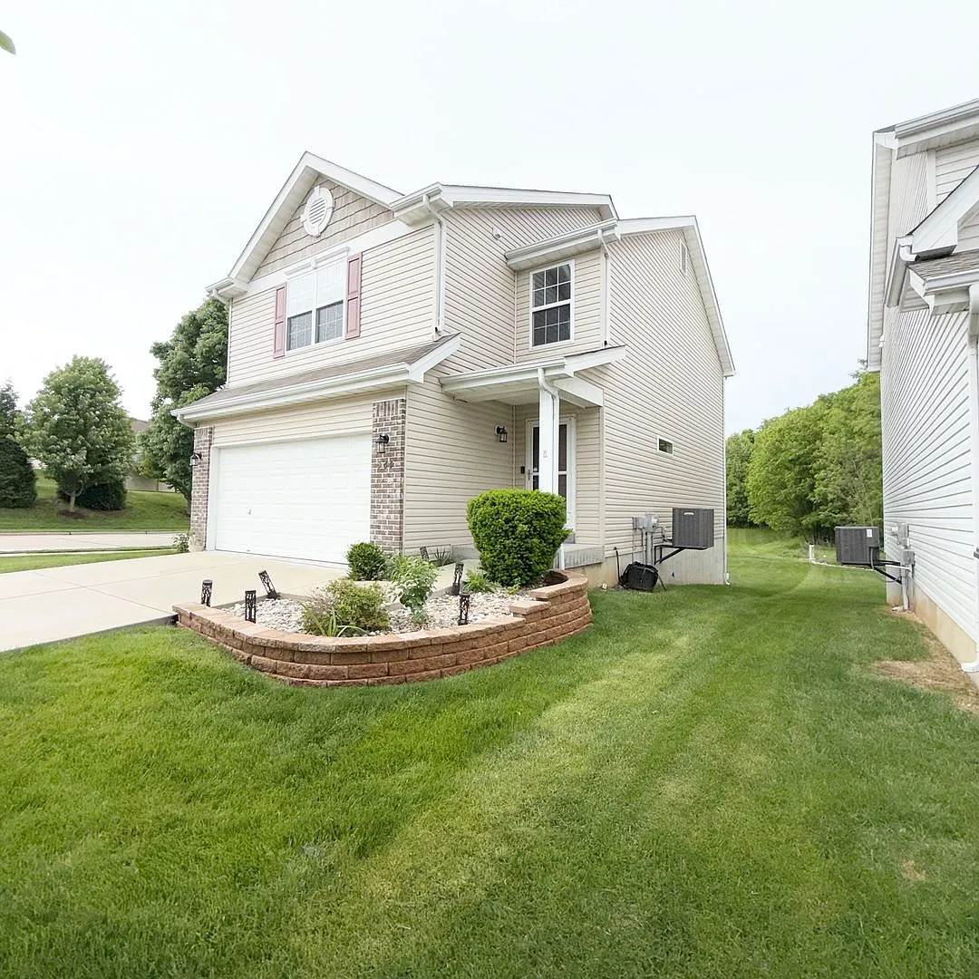 Building Photo - 569 Parkgate Dr