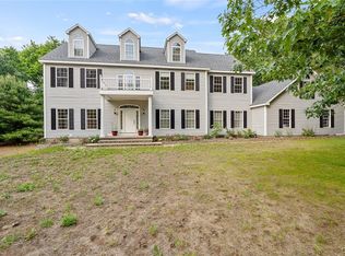 9068 Ashley Landing Dr, Clay, NY 13041