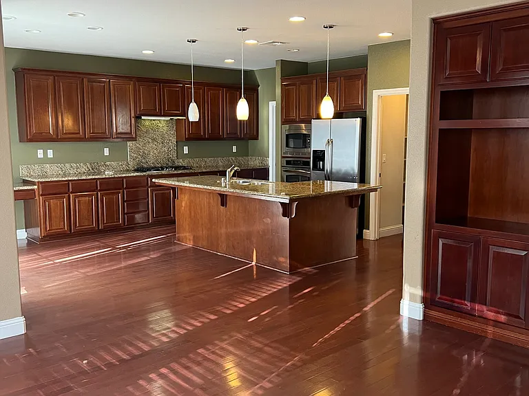 188 W Charlene Ct — Photo 17