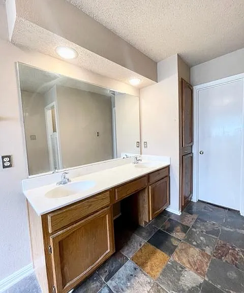 6404 Tempest Dr — Photo 16