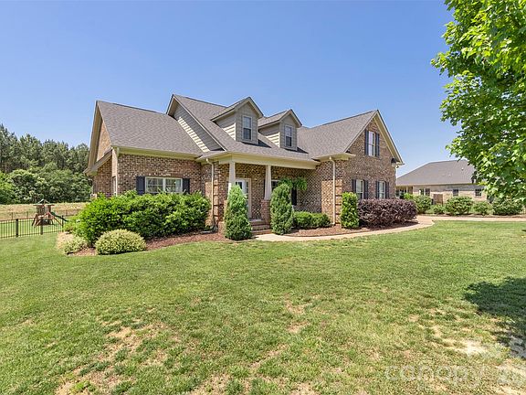 3rd image of 5286 Ivy Spring Ln