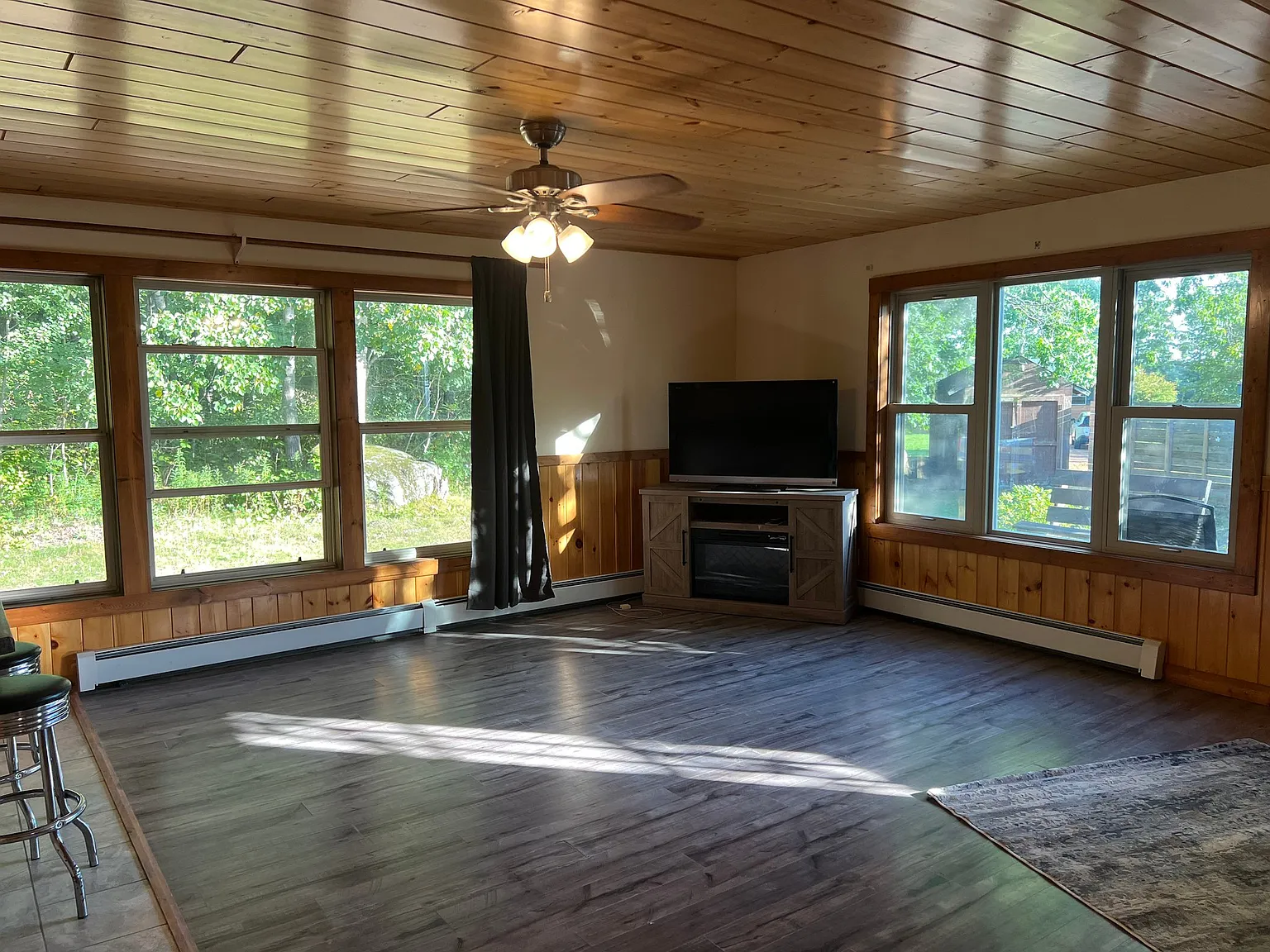 3 bed, 2.0 bath, $1,775 — Photo 1