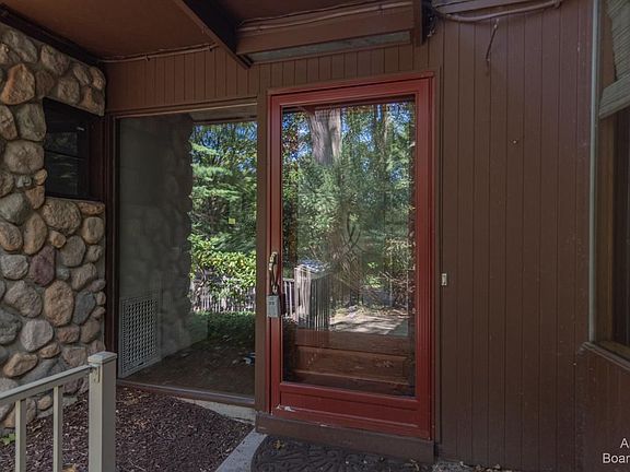 2nd image of 2998 Geddes Ave